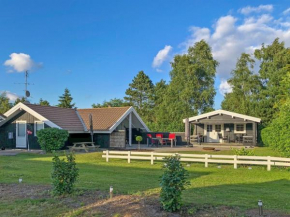 Holiday Home Analine - 1km from the sea by Interhome, Bogø By